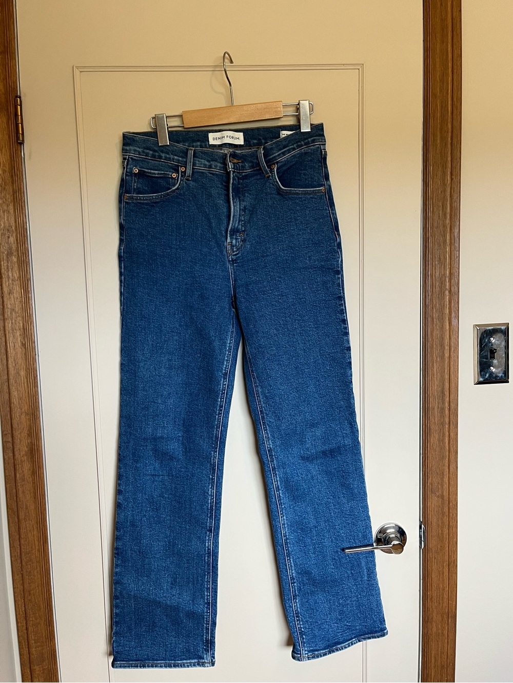 Denim Forum 90's Snatched Mid Rise Straight